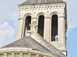 Photo paysage et monuments, Bourdeilles - le clocher église St Pierre