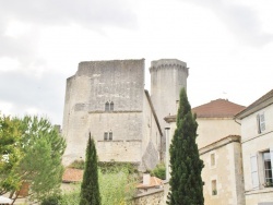 Photo paysage et monuments, Bourdeilles - Le Village