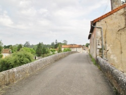 Photo paysage et monuments, Bourdeilles - Le Village