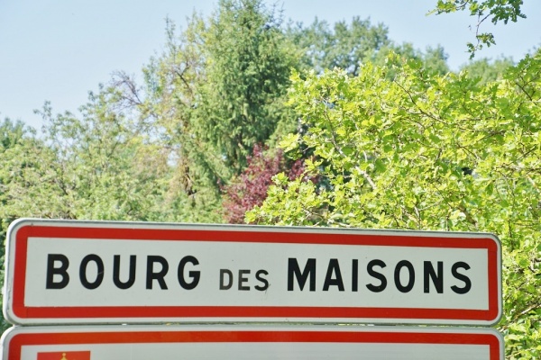Photo Bourg-des-Maisons - bourg des maisons (24320)