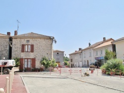 Photo paysage et monuments, Champniers-et-Reilhac - le village