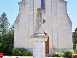 Photo paysage et monuments, Champs-Romain - le monument aux morts