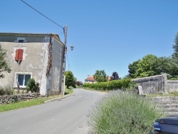 Photo paysage et monuments, La Chapelle-Montabourlet - le village