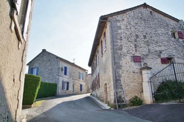 Photo La Chapelle-Montmoreau - le village