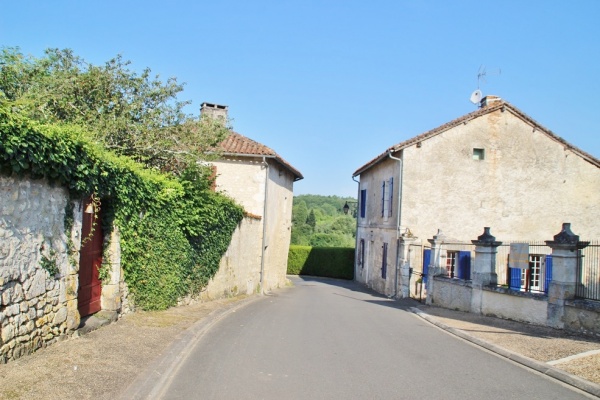 Photo La Chapelle-Montmoreau - le village