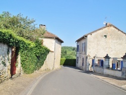 Photo paysage et monuments, La Chapelle-Montmoreau - le village