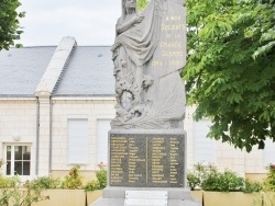 Photo paysage et monuments, Clermont-d'Excideuil - le monument aux morts