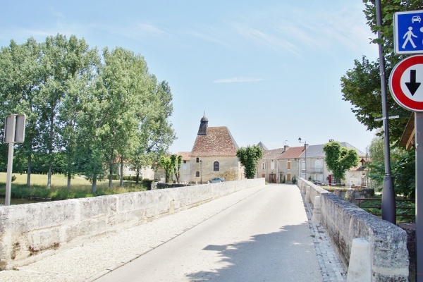 Photo Coulaures - le village