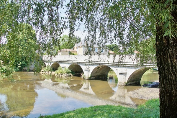 Photo Coulaures - le pont