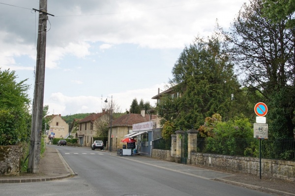 Photo Couze-et-Saint-Front - le village