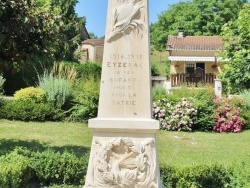 Photo paysage et monuments, Eyzerac - le monument aux morts