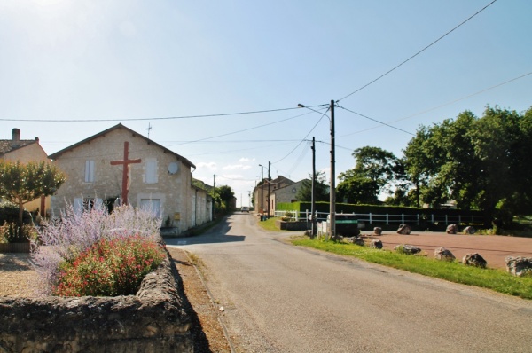 Photo Fougueyrolles - La Commune
