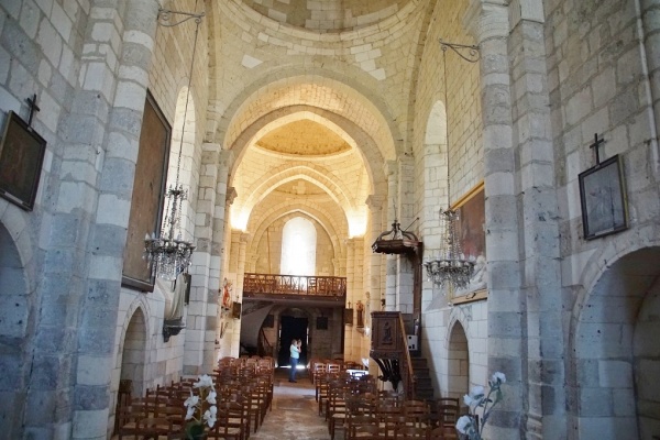 Photo Grand-Brassac - église Saint Pierre Saint Paul