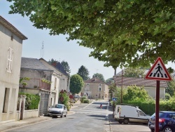 Photo paysage et monuments, Javerlhac-et-la-Chapelle-Saint-Robert - le village