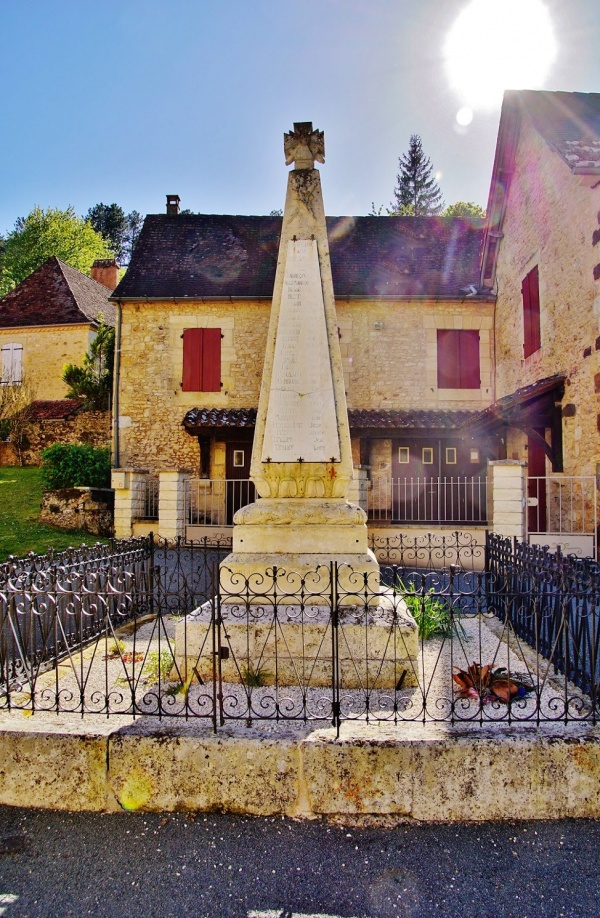 Photo Journiac - Le Monument-aux-Morts