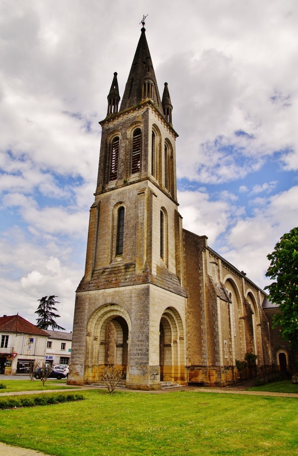 Photo Lalinde - église Saint Pierre