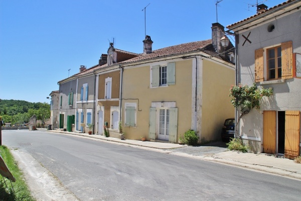 Photo Léguillac-de-Cercles - le village