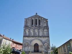 Photo paysage et monuments, Léguillac-de-Cercles - église Saint Maurice