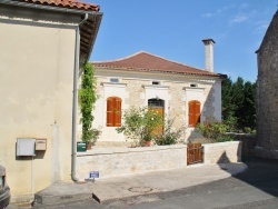 Photo paysage et monuments, Lussas-et-Nontronneau - le village