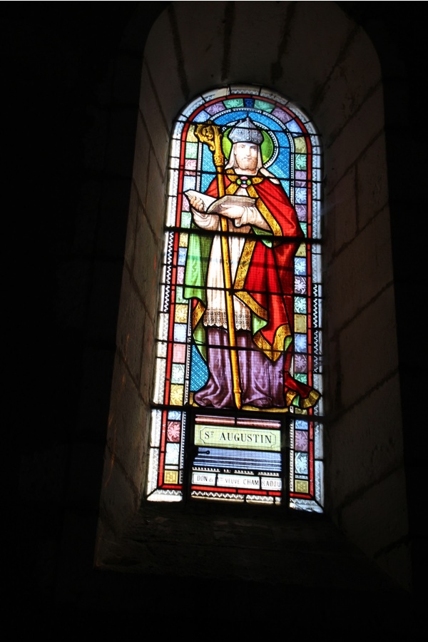 Photo Mensignac - église Saint Pierre Saint Paul