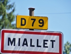 Photo paysage et monuments, Mialet - miallet (24450)