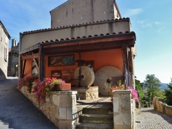 Photo paysage et monuments, Montpeyroux - La Commune