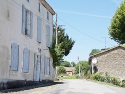 Photo paysage et monuments, Nanteuil-Auriac-de-Bourzac - Le Village