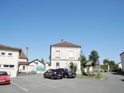 Photo paysage et monuments, Négrondes - Le Village