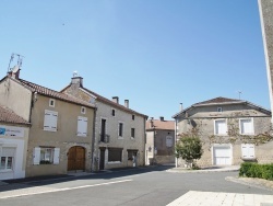 Photo paysage et monuments, Négrondes - Le Village