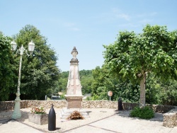 Photo paysage et monuments, Notre-Dame-de-Sanilhac - le Monuments Aux Morts