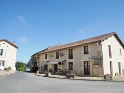 Photo paysage et monuments, Paussac-et-Saint-Vivien - Le Village