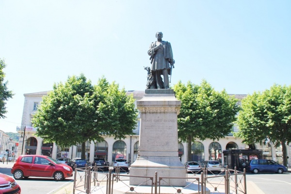 Photo Périgueux - la statue