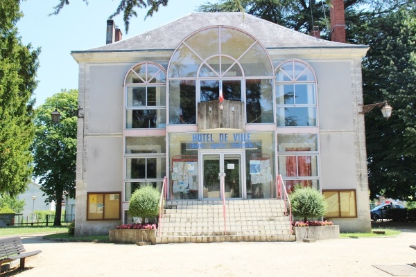 Photo Razac-sur-l'Isle - la mairie