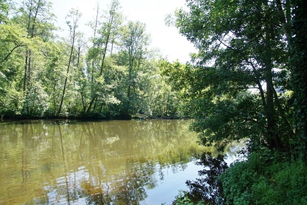 Photo Saint-Astier - le lac