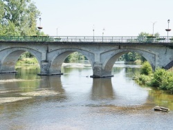 Photo paysage et monuments, Saint-Astier - le pont