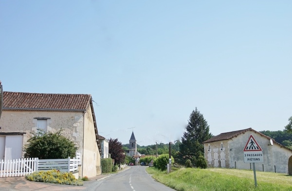 Photo Saint-Front-d'Alemps - la commune