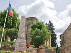 Photo paysage et monuments, Saint-Geniès - le monument aux morts