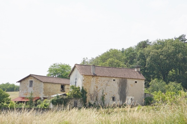 Photo Saint-Martin-le-Pin - le village