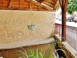 Photo paysage et monuments, Saint-Méard-de-Drône - Le Lavoir