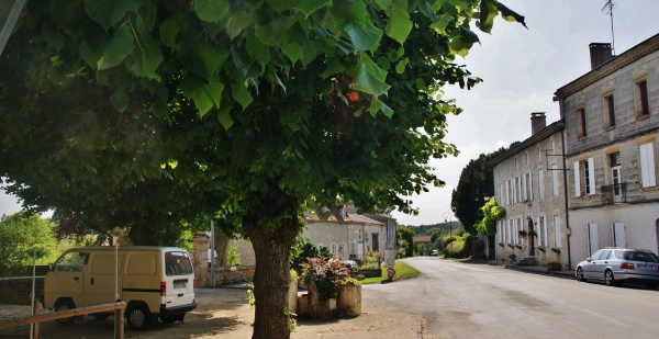 Photo Saint-Méard-de-Gurçon - La Commune