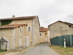 Photo paysage et monuments, Saint-Pardoux-de-Drône - le village