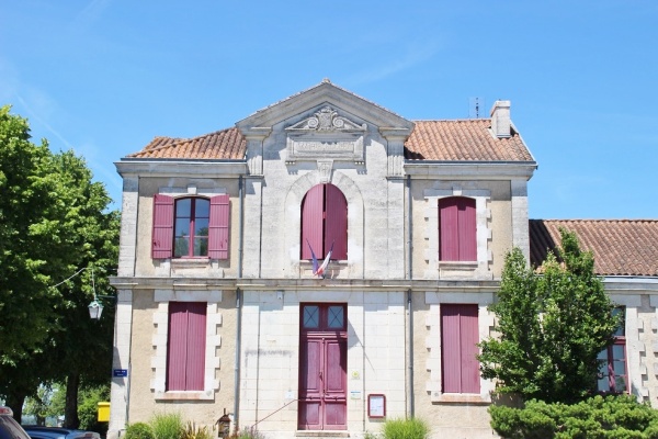 Photo Saint-Paul-Lizonne - la mairie