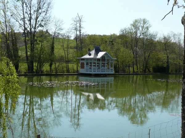 Photo Saint-Pierre-de-Chignac - l'étang de sauge