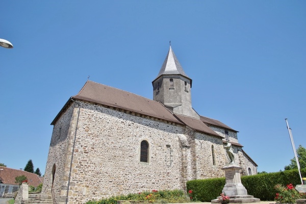 Photo Saint-Priest-les-Fougères - église saint projet