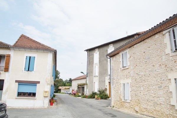 Photo Saint-Sulpice-de-Roumagnac - le village