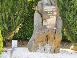 Photo paysage et monuments, Sencenac-Puy-de-Fourches - le monument aux morts