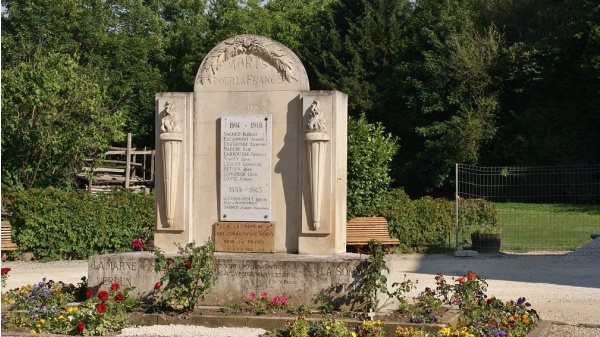 le monument aux morts