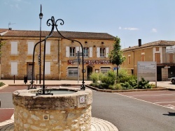 Photo paysage et monuments, Villefranche-de-Lonchat - La Commune