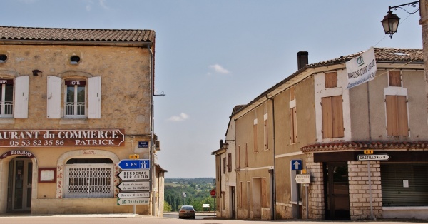 Photo Villefranche-de-Lonchat - La Commune