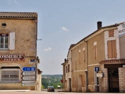 Photo paysage et monuments, Villefranche-de-Lonchat - La Commune